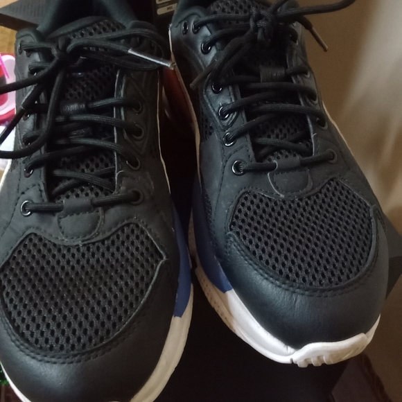 Puma white, red, & blue Trim LQDCell Sneaker - Picture 5 of 6